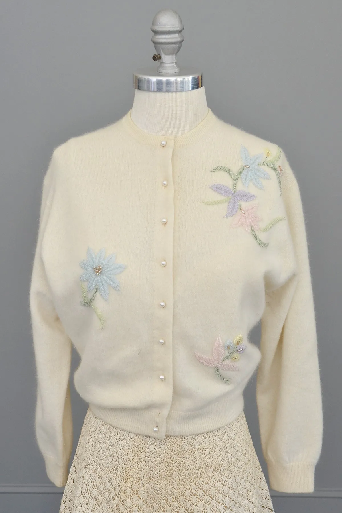 1950s Off White Floral Sprigs Beaded Sweater