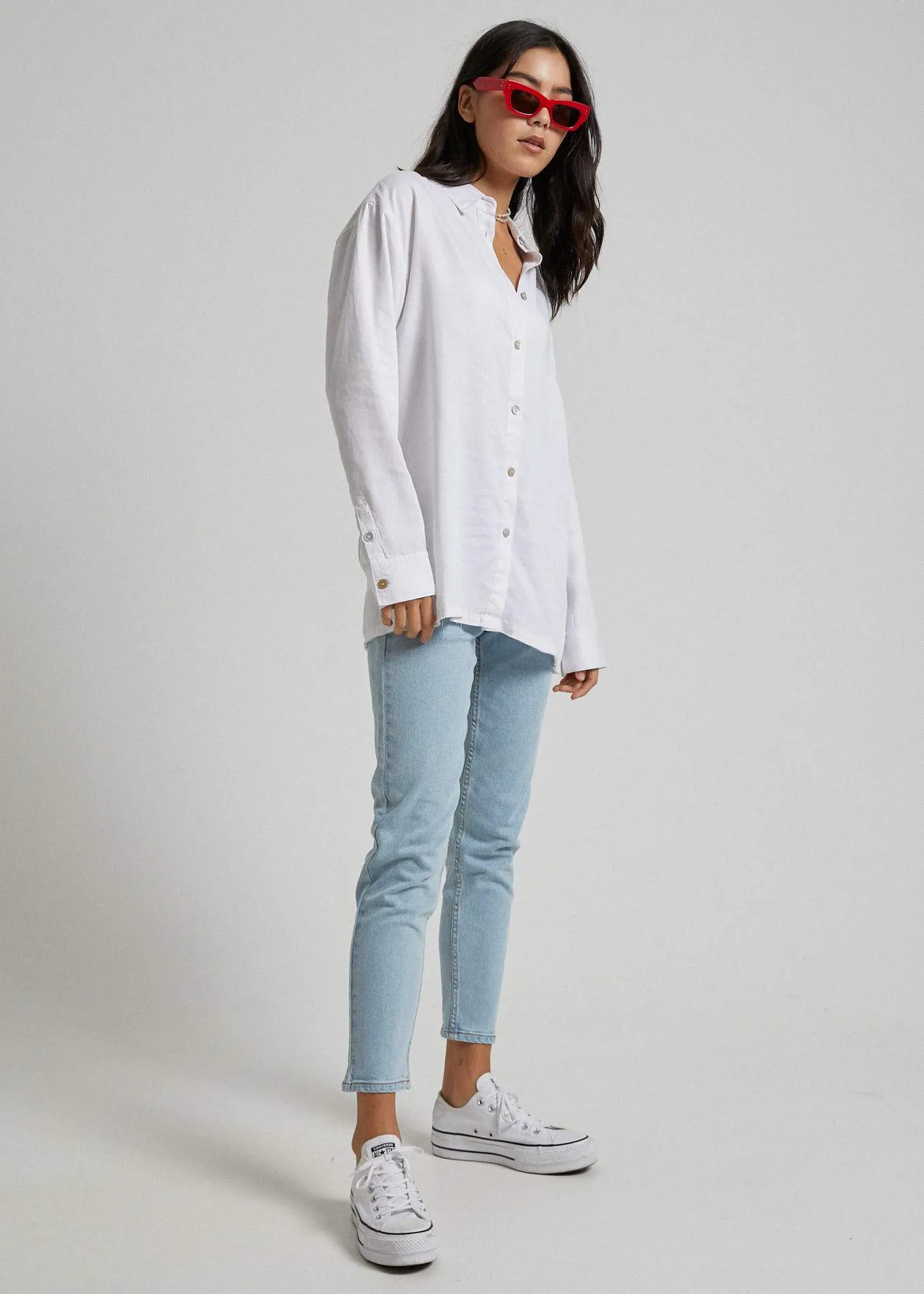 Afends Womens Mia - Hemp Raw Cut Long Sleeve Shirt - White