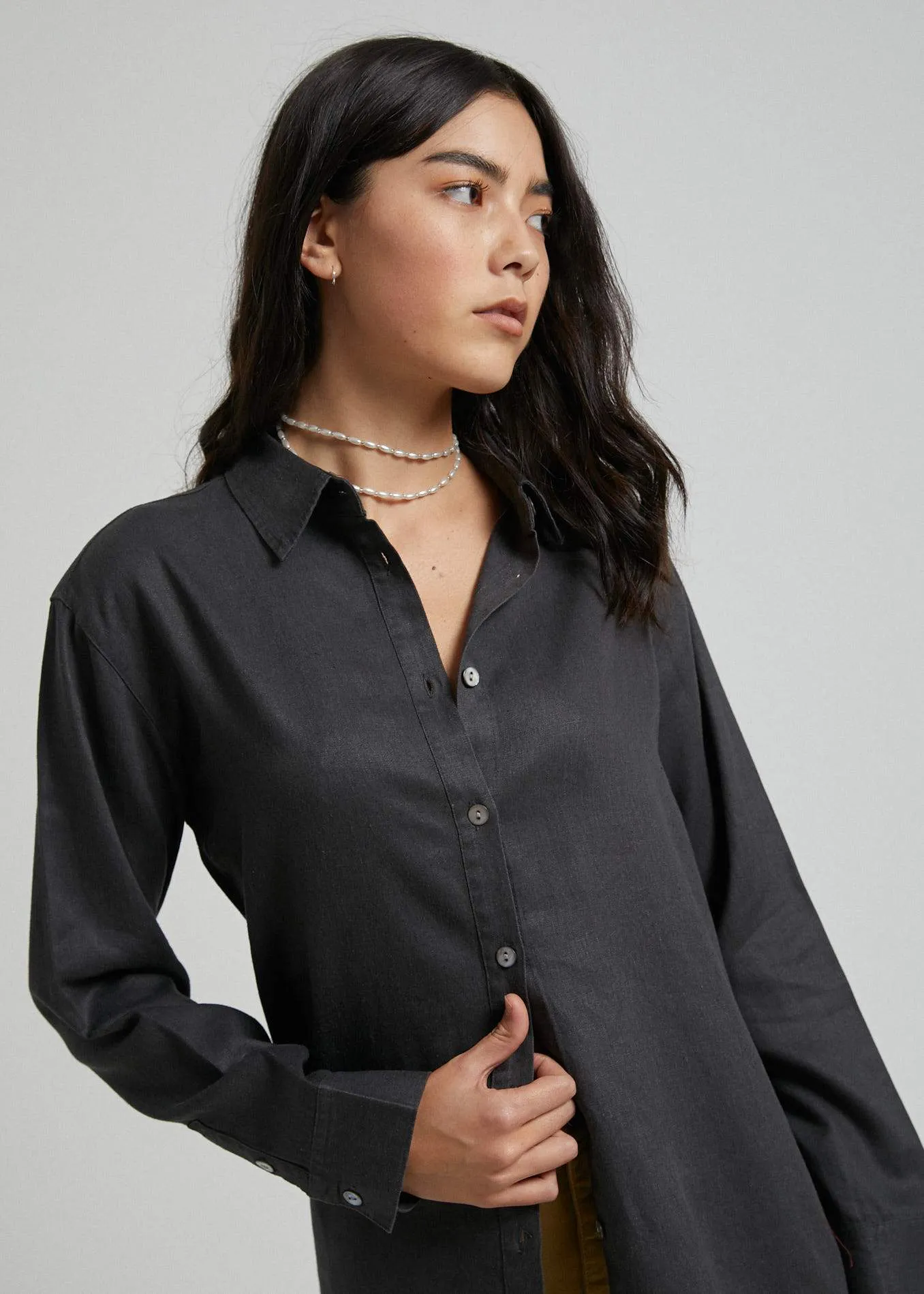 Afends Womens Uma - Hemp Raw Cut Shirt - Raven