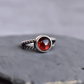 Bohemian Dance - Garnet Ring