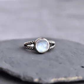 Bohemian Dance - Moonstone Ring