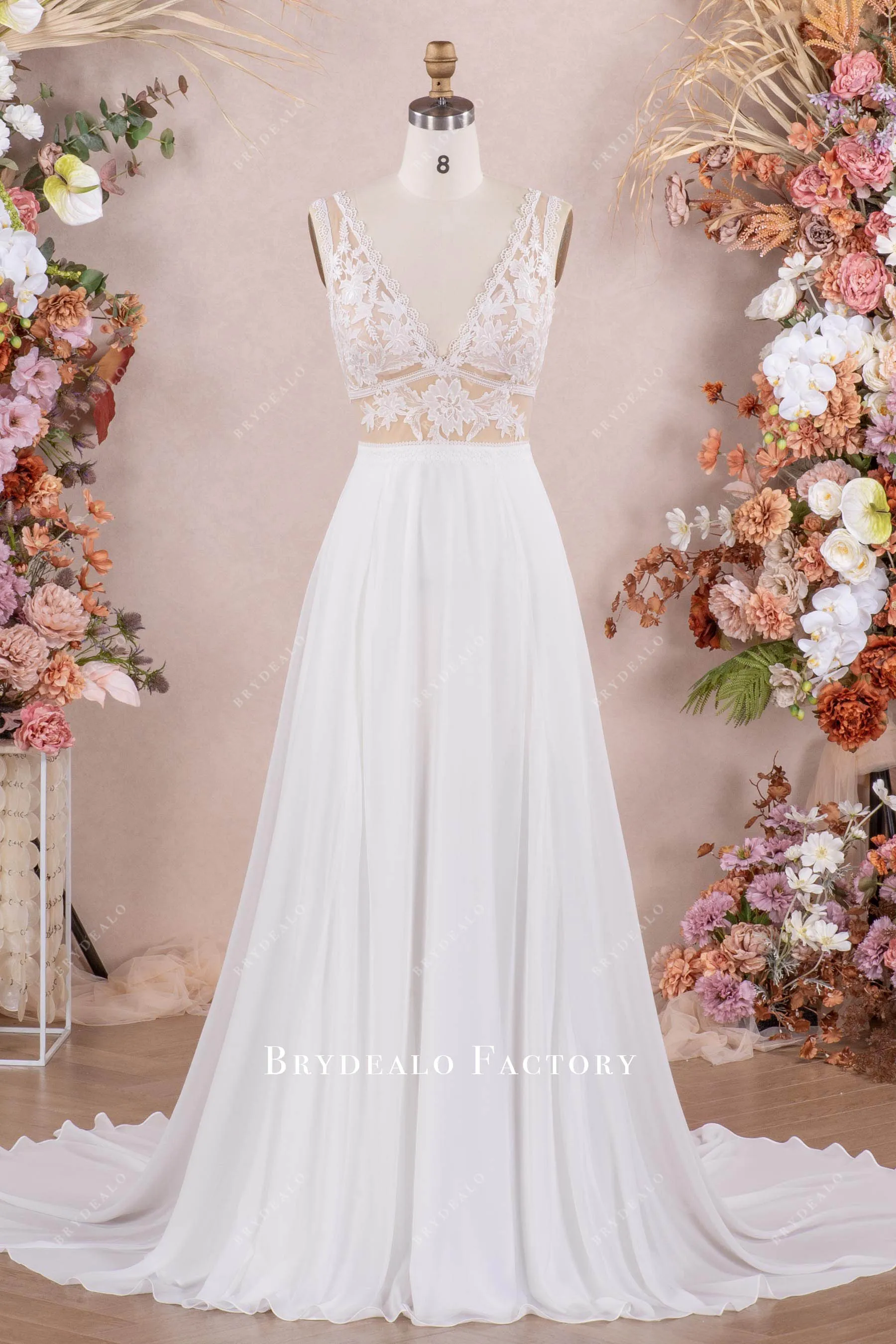 Boho Scalloped Lace V-neck Flowing Chiffon Wedding Dress