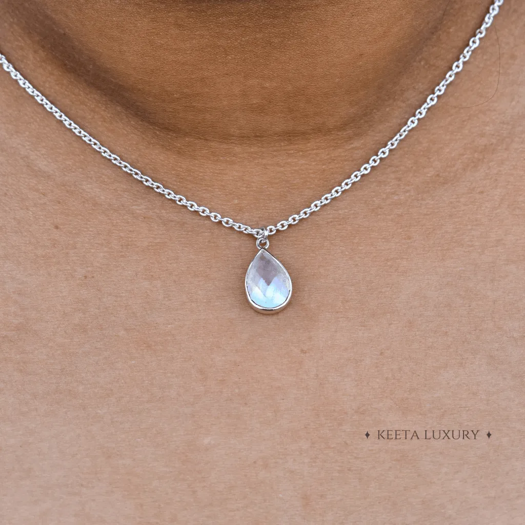 Facets Talk - Moonstone Necklace