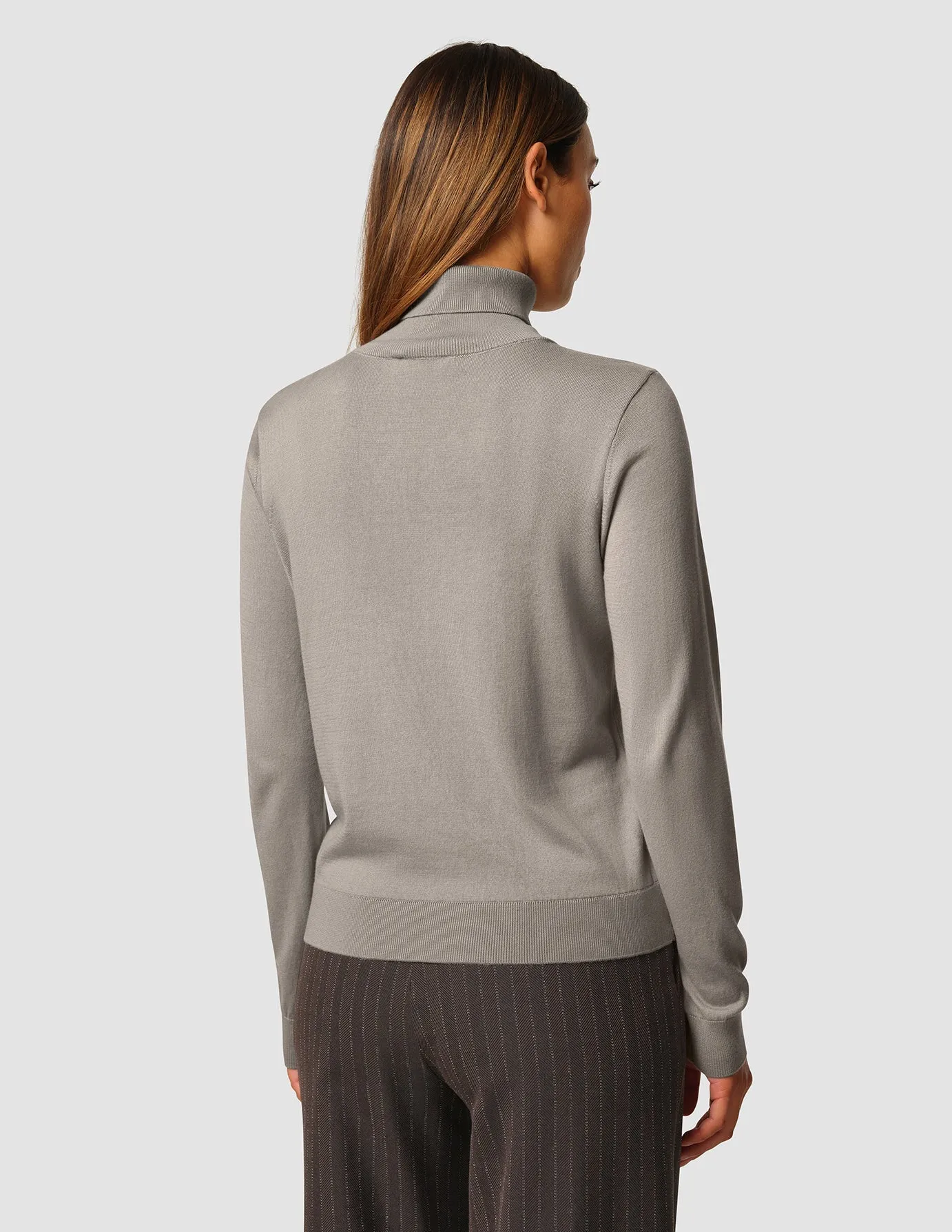 Fine Knit Turtleneck Dark Sand