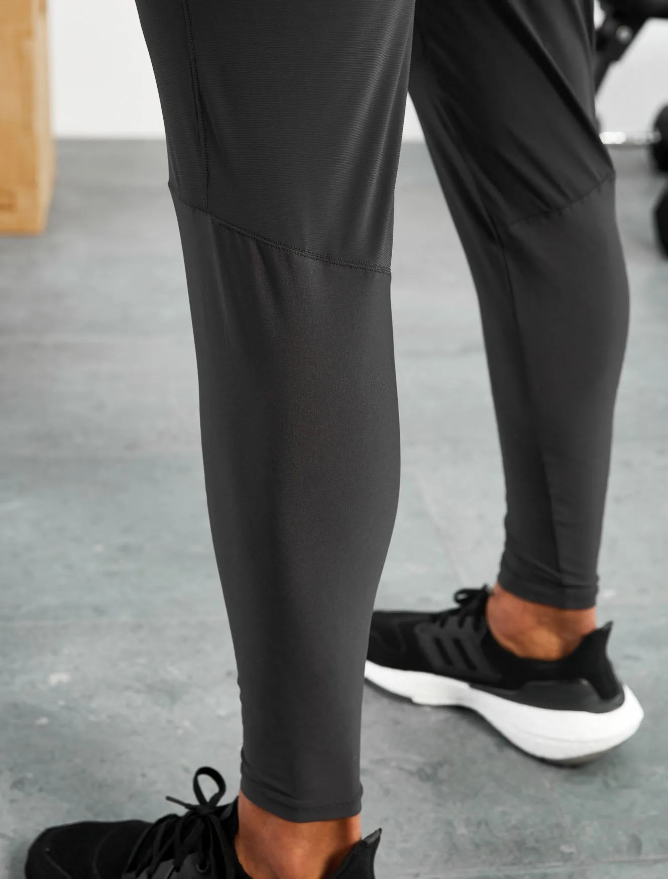 Hybrid Agility Joggers - Onyx Grey