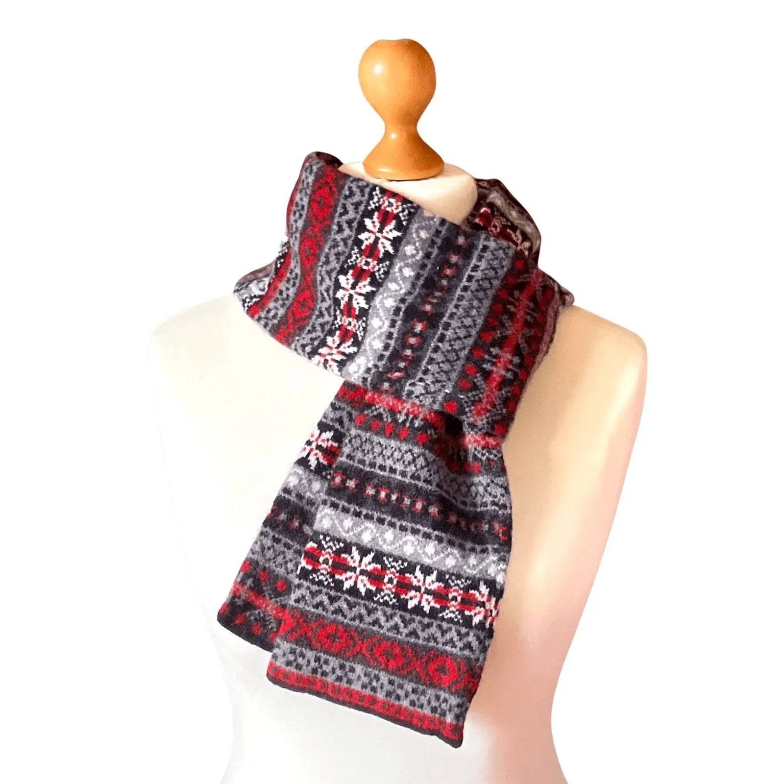 Lambswool Fair Isle Scarf - Red & Navy