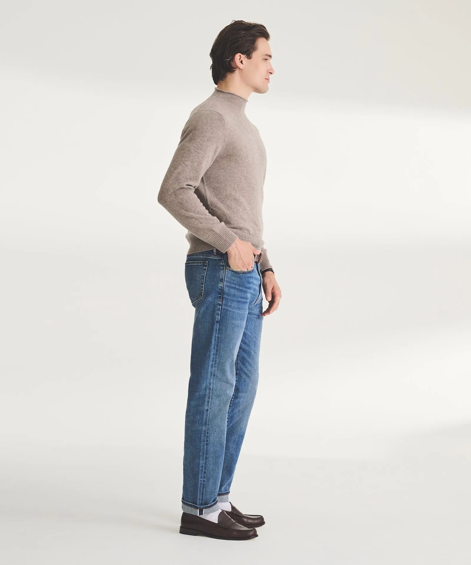 Lightweight Cashmere Rollneck