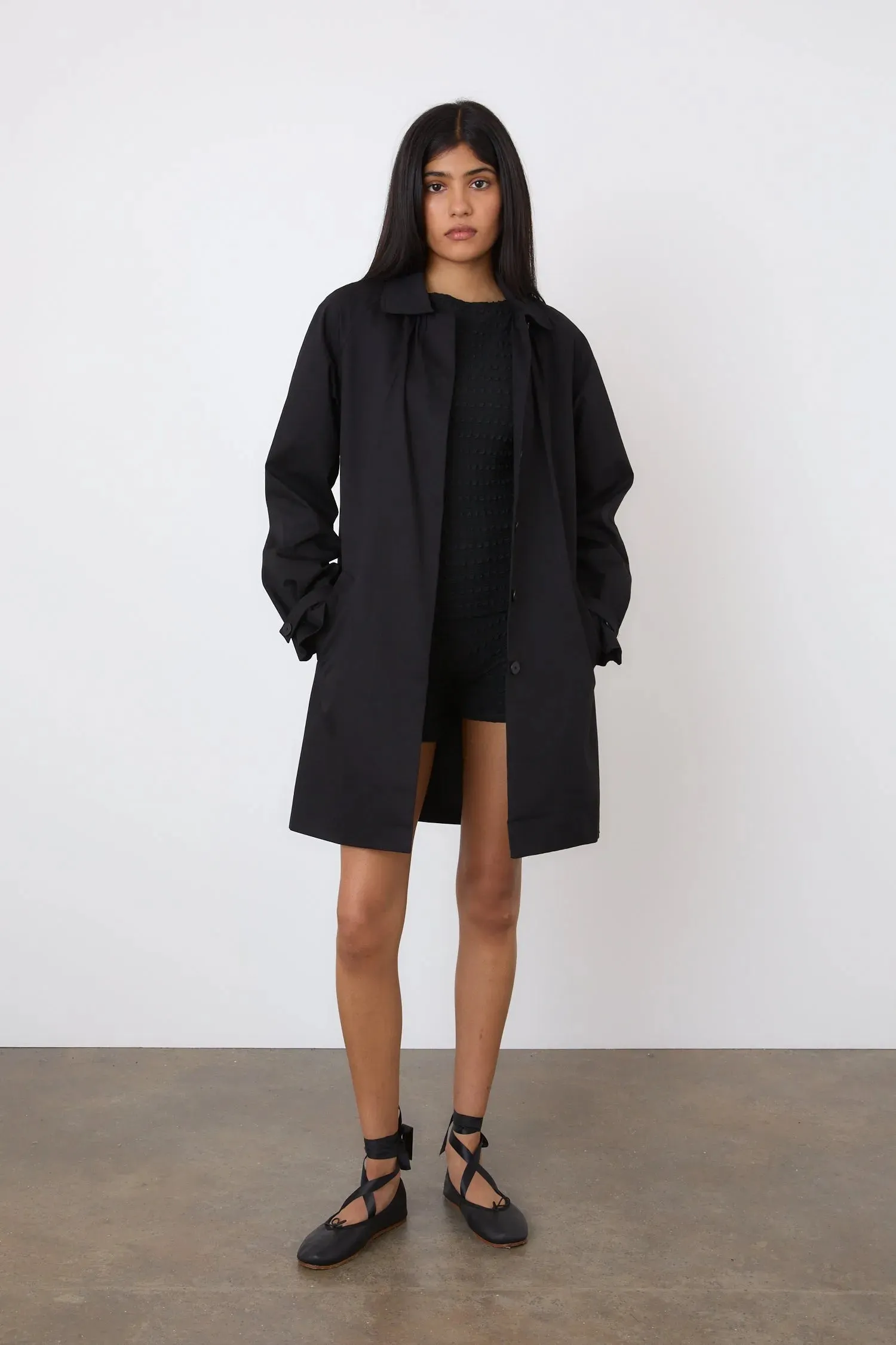 The Cheri Trench, Onyx