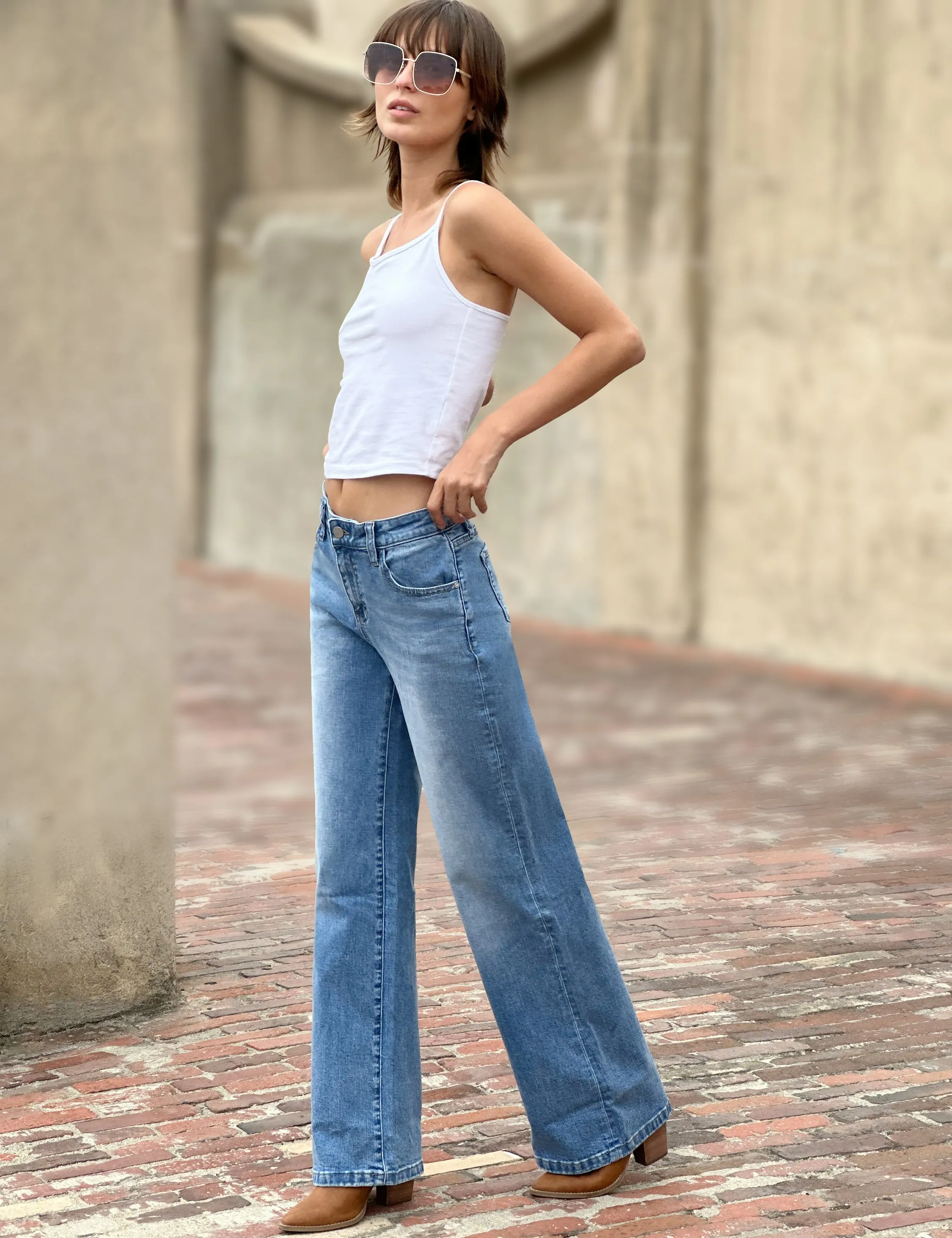 The Relaxed Straight Jeans