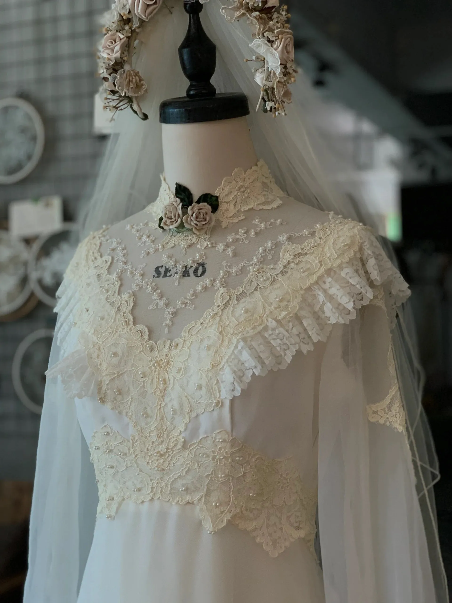 Vintage Chiffon Long Sleeves Wedding Dress